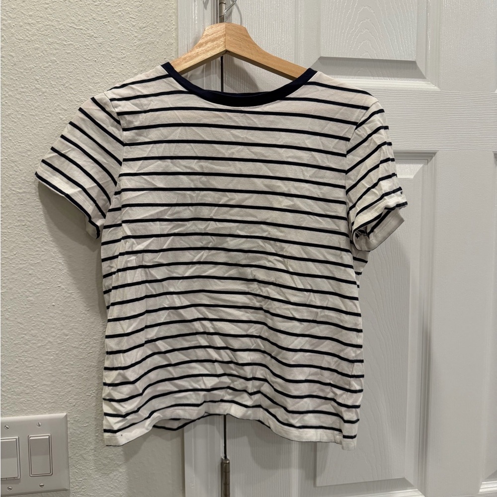 Low Back Striped Short Sleeve Tee - White & Navy